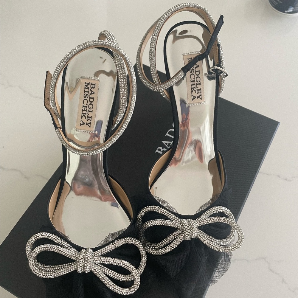 Badgley Mischa 7 1/2 Sacred Black Satin Dress Pumps